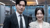 Yun Seok-hun with the new lawyer, Kang Hyo-min (Image via Instagram/@jtbcdrama)